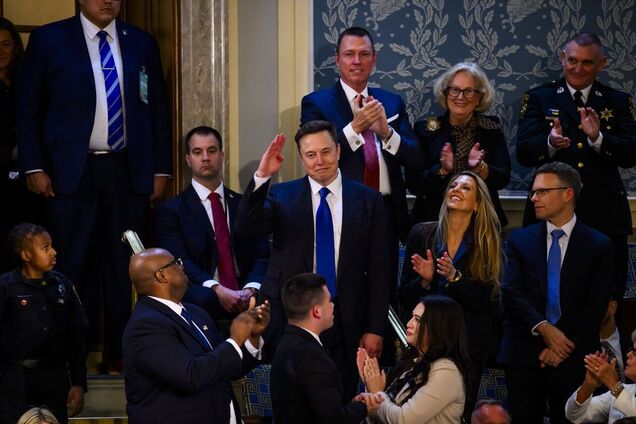 Трамп снизил полномочия Илона Маска после серии массовых увольнений – Politico