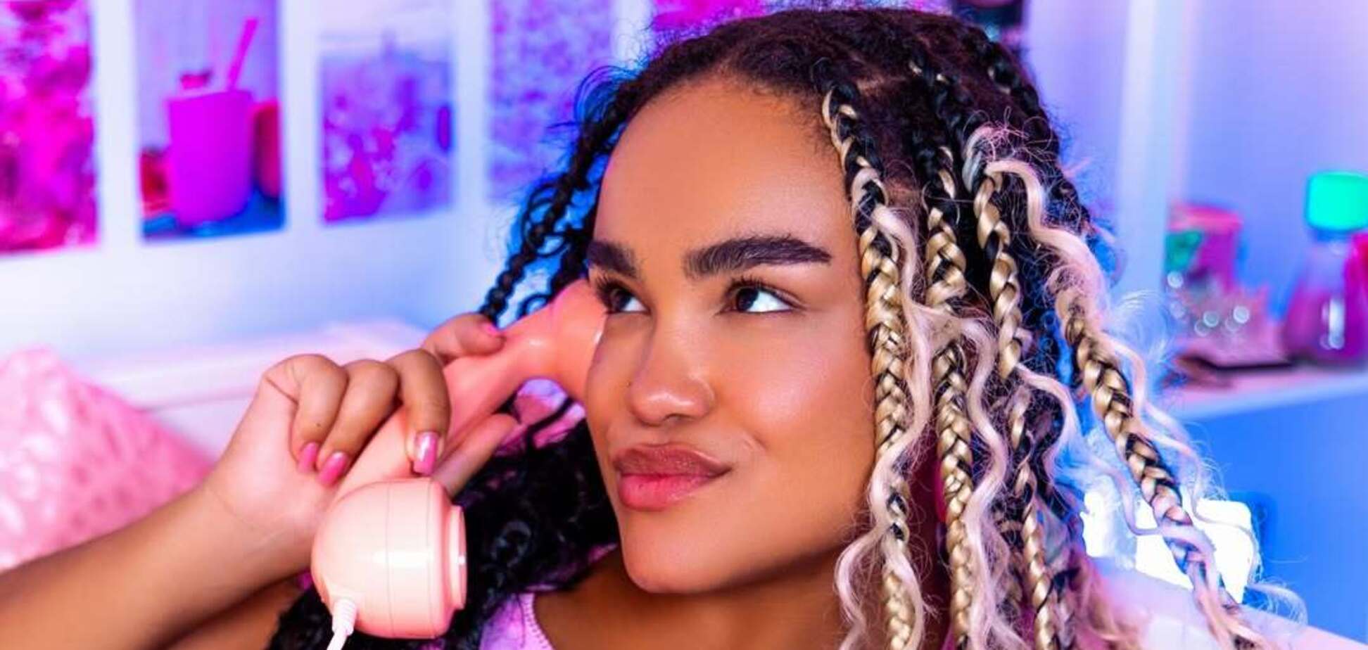 'Я переходжу на російську мову': українська блогерка-мільйонниця поскаржилася на проблеми з підписниками з Казахстану, Білорусі та Росії і стала посміховиськом