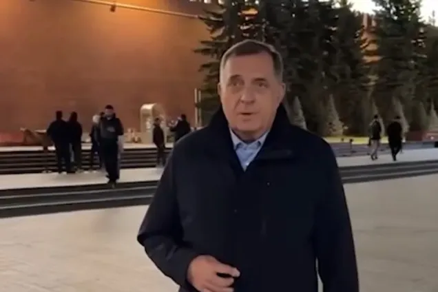 Лидер боснийских сербов сбежал в Москву после выдачи международного ордера на его арест: в чем его обвиняют