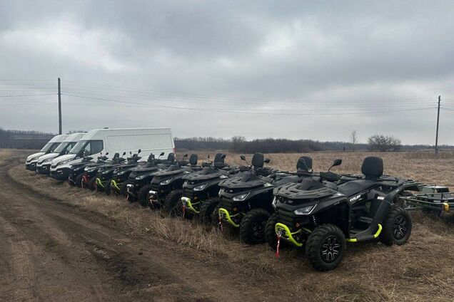 'Стальной фронт' передал 157-й бригаде транспорт и оборудование для мобильности и технического обеспечения