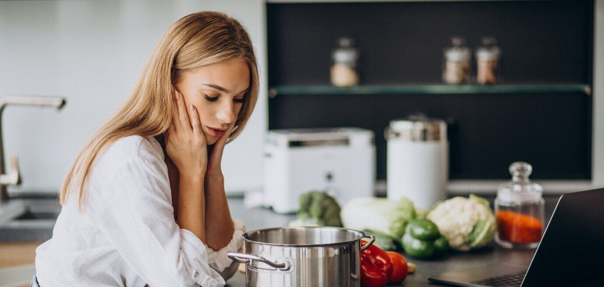 Когда правильно солить и в какую воду класть мясо: секреты приготовления вкусного бульона