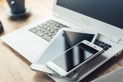 США освободили от взаимных пошлин смартфоны и компьютеры – Bloomberg