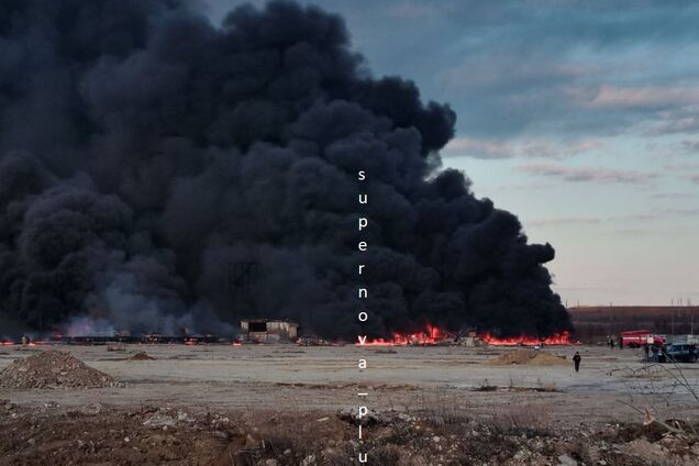 В российском Саратове раздался взрыв на военном аэродроме: вспыхнул пожар. Фото и видео