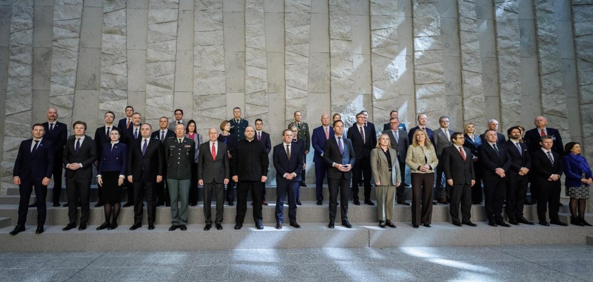 Нові засідання 'Коаліції охочих' та Рамштайну як серйозна підтримка України