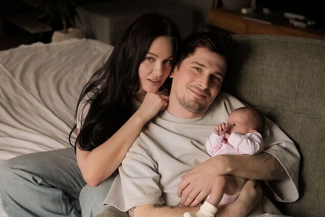 Стало відомо, хто буде хрещеним батьком донечки Positiff та Юлії Сахневич: це популярний ведучий-воїн