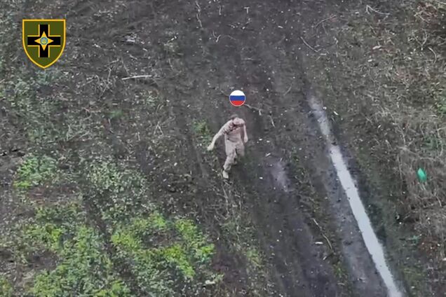 Из всей группы оккупантов выжил только один: украинские воины показали, как разбомбили блиндаж врага и захватили пленного. Видео