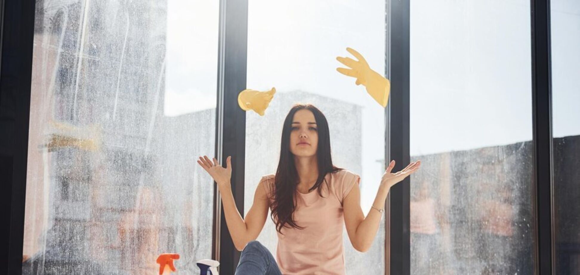 Почему перед Пасхой нужно вымыть окна: когда и как правильно это сделать