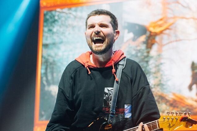 В Киеве появилось граффити в поддержку Noize MС: неравнодушные украинцы его усовершенствовали и оставили послание для россиян