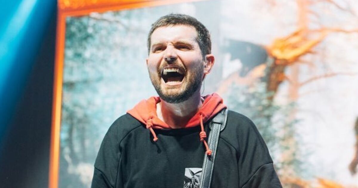 У Києві зʼявилося графіті на підтримку Noize MС: небайдужі українці його вдосконалили та залишили послання для Росії