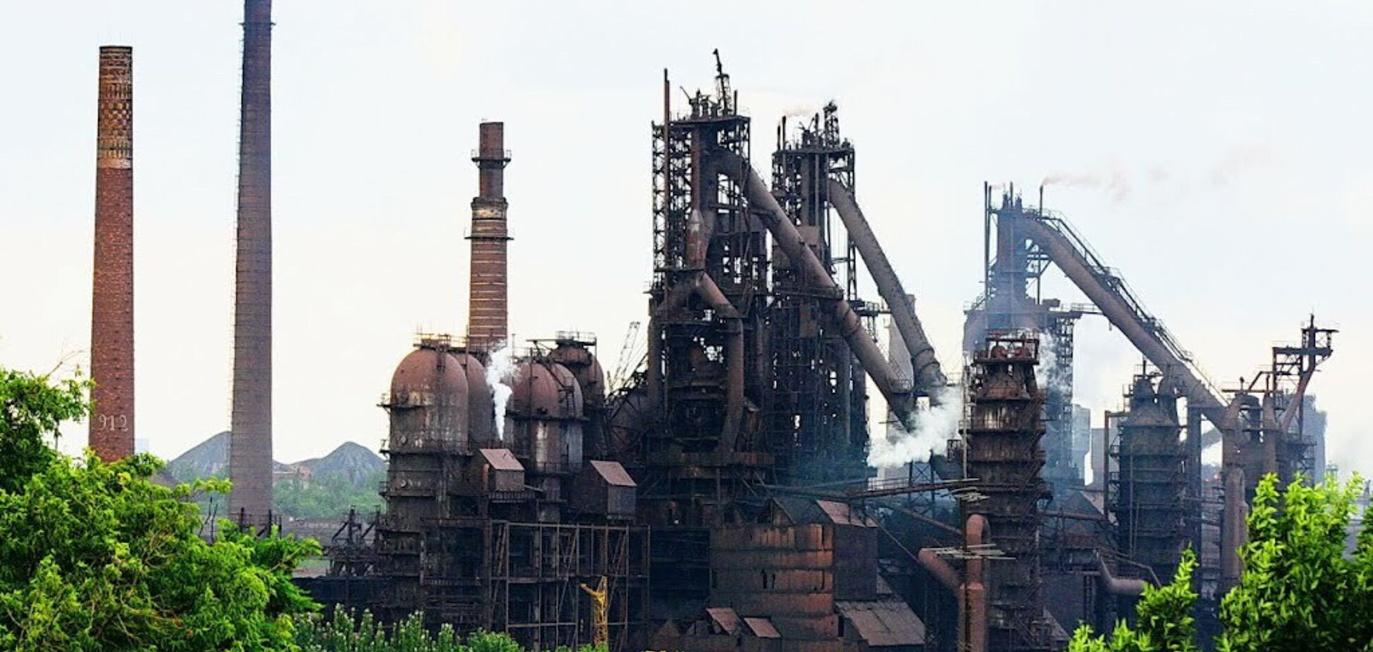 Оккупанты вывозят оборудование с металлургических заводов на захваченных территориях: всплыли подробности