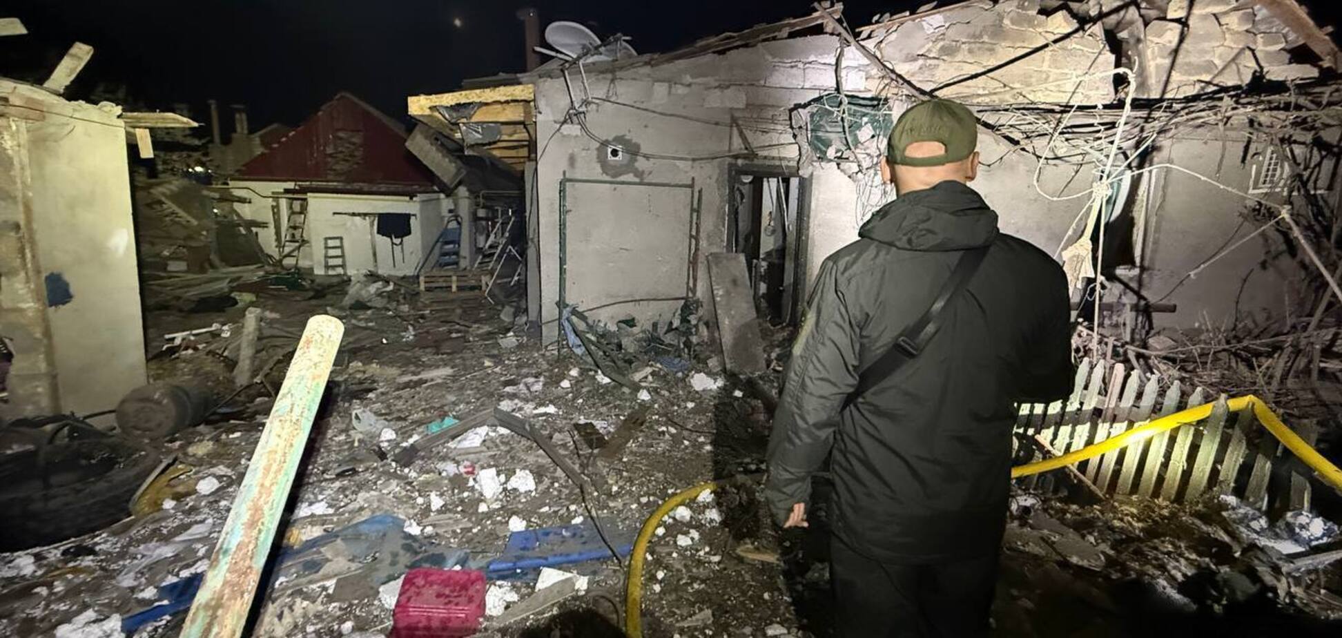 Окупанти атакували Одесу дронами, спалахнули пожежі: є постраждалі. Фото і відео