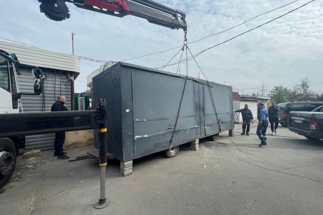 Київ продовжує демонтаж МАФів, які розміщені з порушенням законодавства, – Кличко