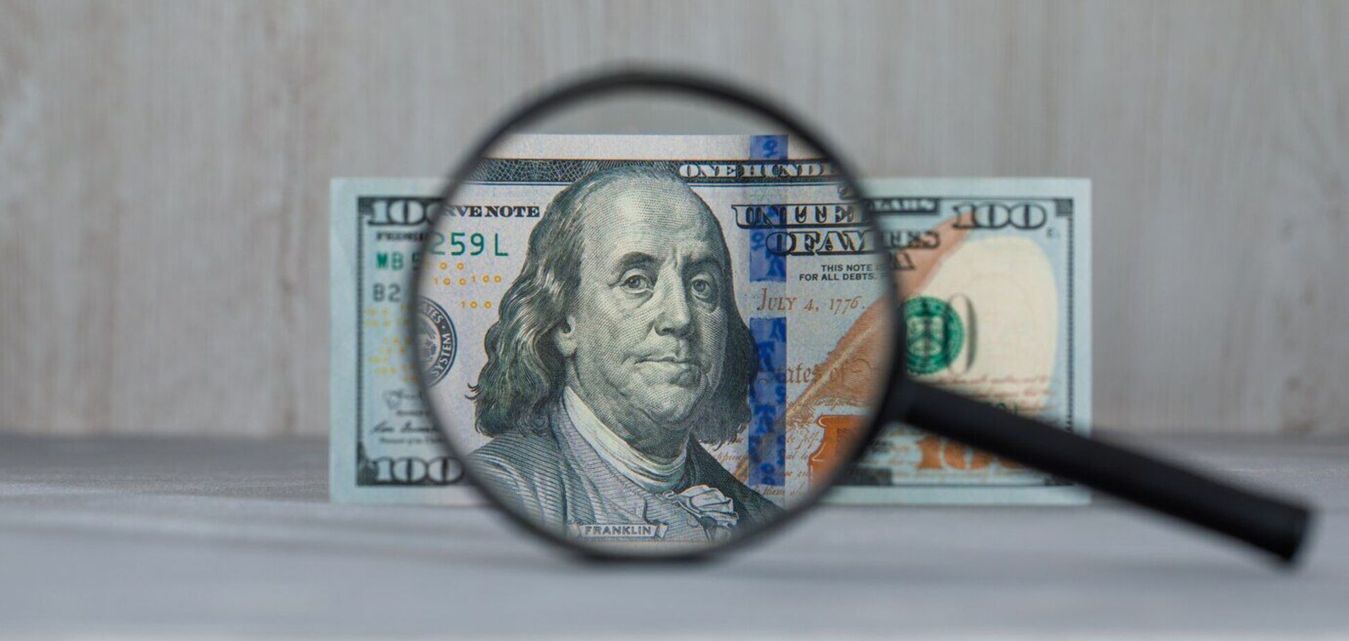 Очікується відчутна зміна курсу долара