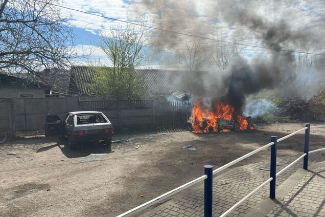 Оккупанты ударили по Никополю из артиллерии, вспыхнул пожар: два человека погибли, пять ранены. Фото