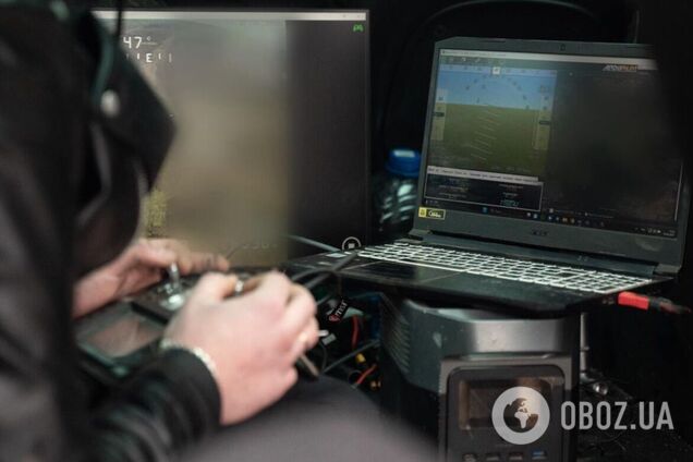 Дешевые, устойчивые к РЭБу и многофункциональные: украинские разработчики протестовали на полигоне малые FPV-бомберы. Фото