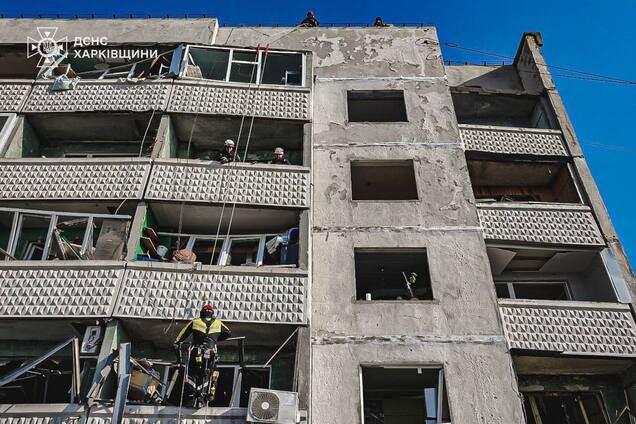 'Нужно быть откровенной сволочью, чтобы сделать такое': Зеленский сказал, какими ракетами Россия обстреляла Харьков в Страстную пятницу. Фото