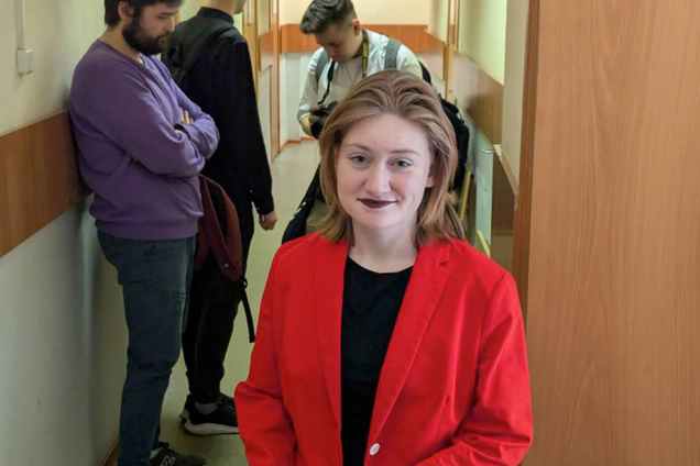 Шість років колонії за вірш Шевченка: у Росії влаштували судилище над 19-річною дівчиною. Фото і відео