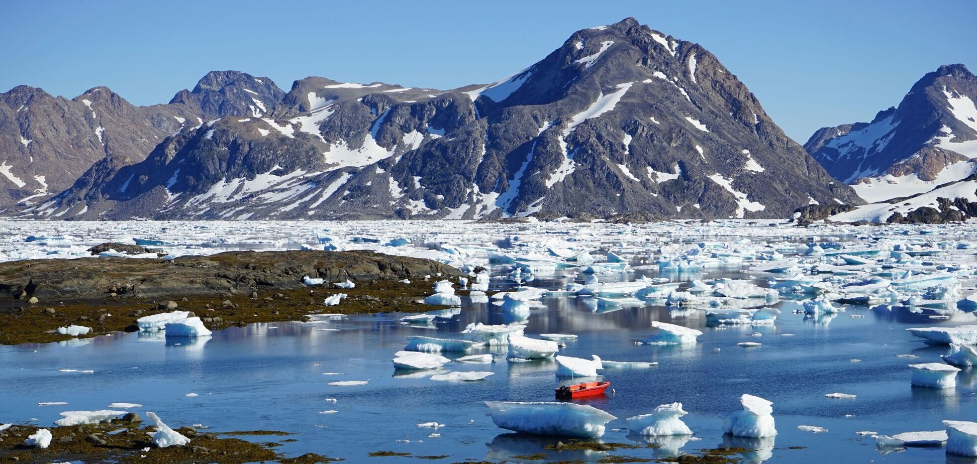 Британия собирается усилить военную активность в Арктике – FT