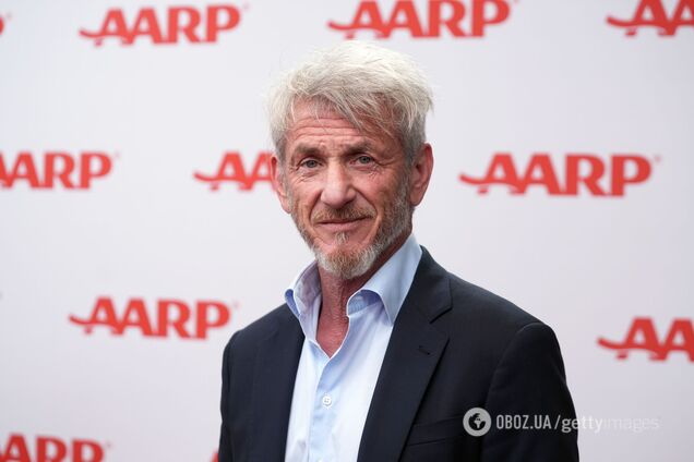 Голливудский актер Шон Пенн встретился с мамой погибшего пилота 'Джуса'. Фото