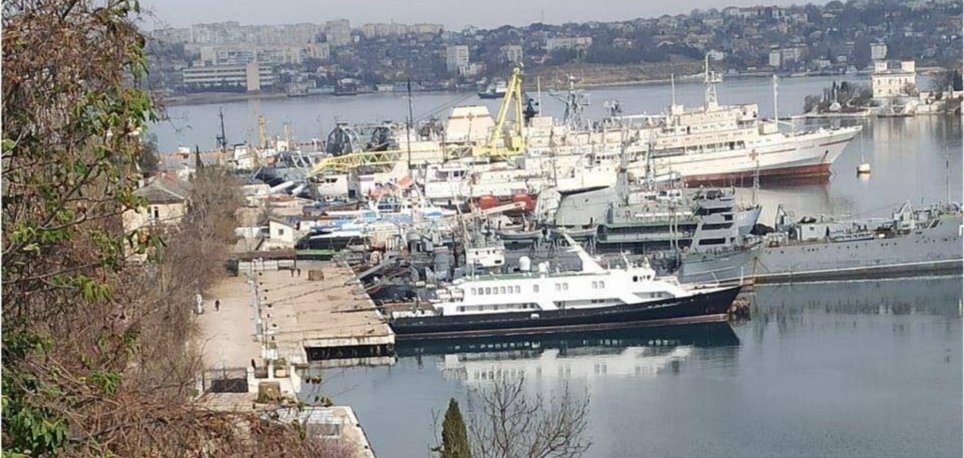 'Надійшла директива': майже всі сім'ї старшого офіцерського складу ЧФ РФ залишили Севастополь – 'Атеш'