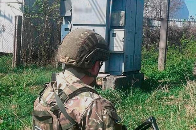 'Работал' за вознаграждение: в Николаевской области задержали мужчину, который поджег трансформатор 'Укрзализныци'