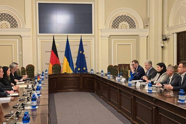 Порошенко зустрівся із очільницею МЗС Німеччини Бербок: про що говорили