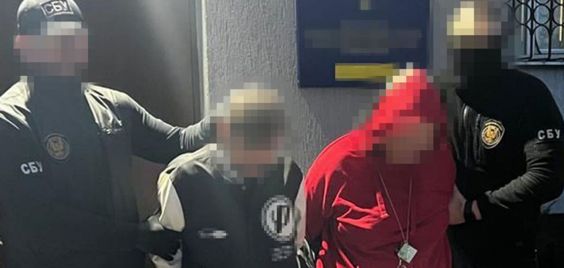 Вибухівка була замаскована під вогнегасник: СБУ і Нацполіція затримала агентів російського ГРУ, які готували теракт у Львові. Фото