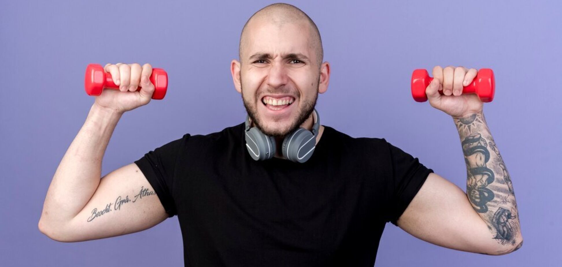 5 тренировок с гантелями, которые растапливают жир в подмышках. Видео