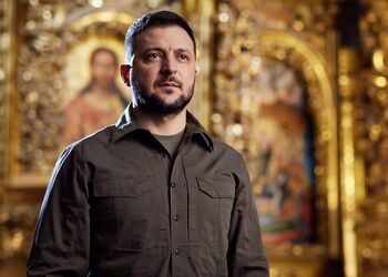 'Неужели ты не видишь, Боже?' Зеленский в четвертый раз поздравил украинцев с Пасхой во время войны. Видео