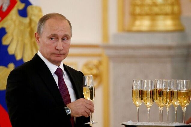 Росія наповнює бюджет за рахунок залежного населення