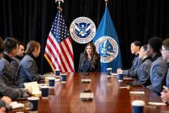 Министра внутренней безопасности США ограбили в центре Вашингтона – CNN