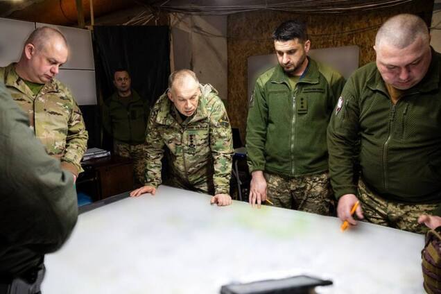 Сырский посетил на Сумщине бригады, противостоящие попыткам армии РФ захватить приграничные территории