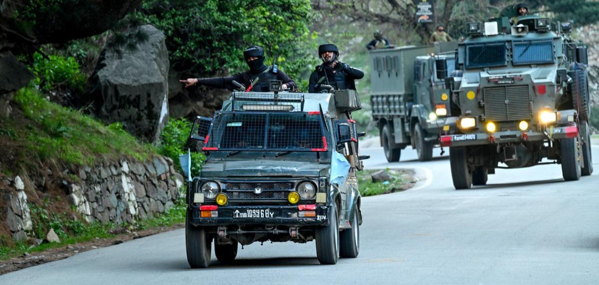 Индия заявила, что Пакистан перекидывает войска на границу и готовится к наступлению