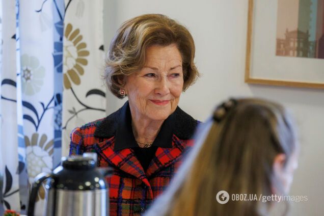Королеву Норвегії гелікоптером доправили до лікарні на Великдень: у палаці назвали причину