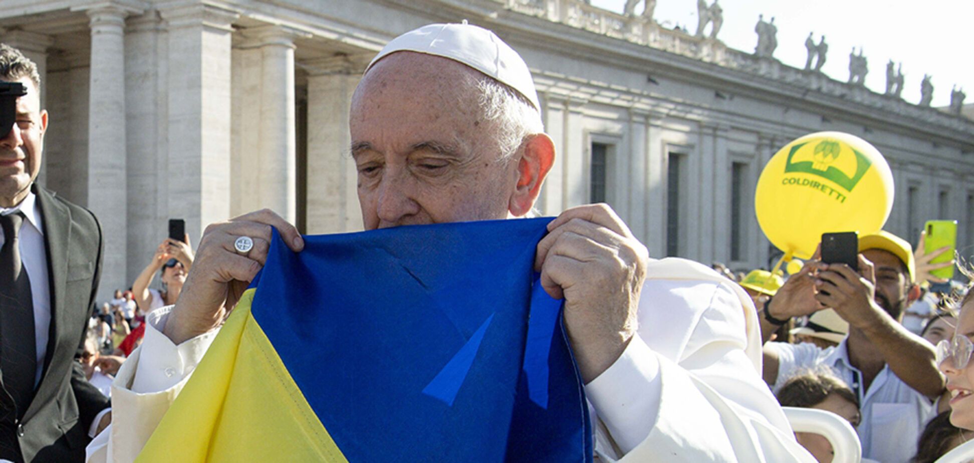 Папа Франциск действительно донатил на 'Мавики'? Невероятная история волонтерского сбора для 93-й бригады 'Холодный Яр'