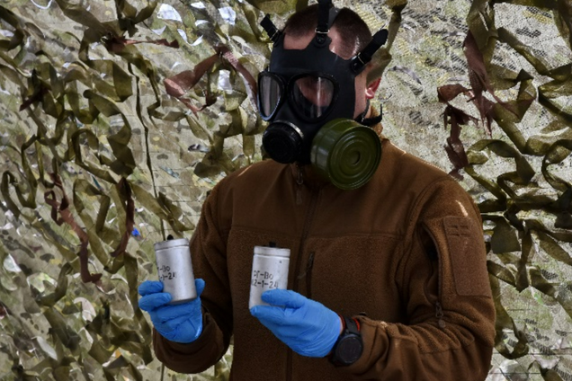 У одного из бойцов держалась температура 40 градусов, кашлял кровью: журналист The Times расследует применение врагом химоружия на юге Украины