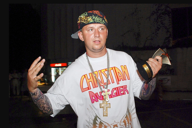 'Читал и стало грустно': Потап ответил народному артисту Украины на стих о спущенных в Москве штанах