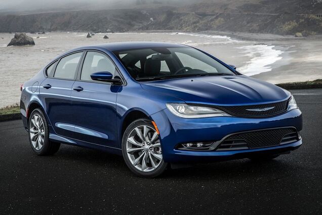 Chrysler 200