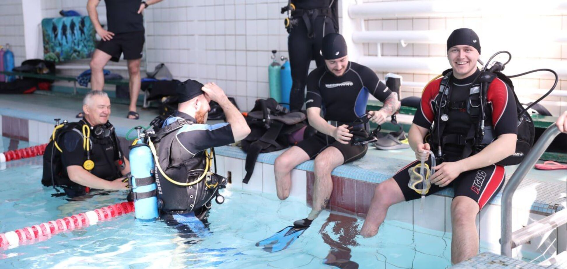 Шаг к восстановлению: в Киевской области провели первое занятие по дайвингу для ветеранов