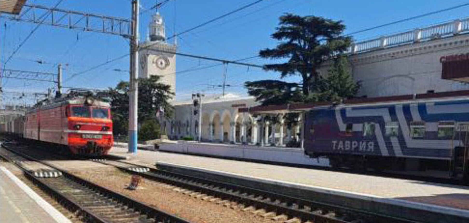 Россия запустила в Крым из-за оккупированных территорий контейнерный поезд: подробности