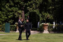 Путин должен доказать, что он действительно хочет мира, – Макрон после встречи с Зеленским