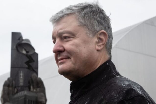 Порошенко в роковини Чорнобильської катастрофи: російські варвари і сьогодні обстрілюють ядерні обʼєкти