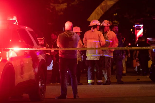 В Канаде автомобиль въехал в толпу во время праздника: есть погибшие. Фото и видео с места