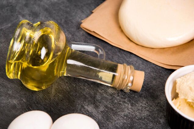  Яку олію обрати для салату, смаження та випічки: корисна шпаргалка
