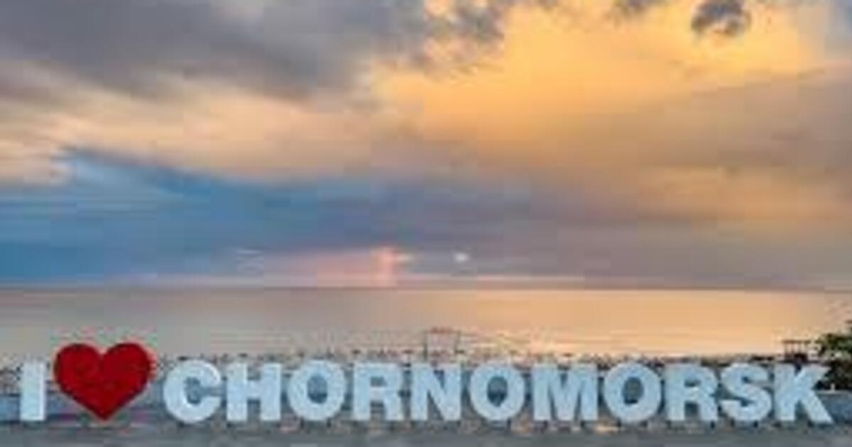 Чому варто обрати Чорноморськ цього літа. Море, затишок та доступні ціни