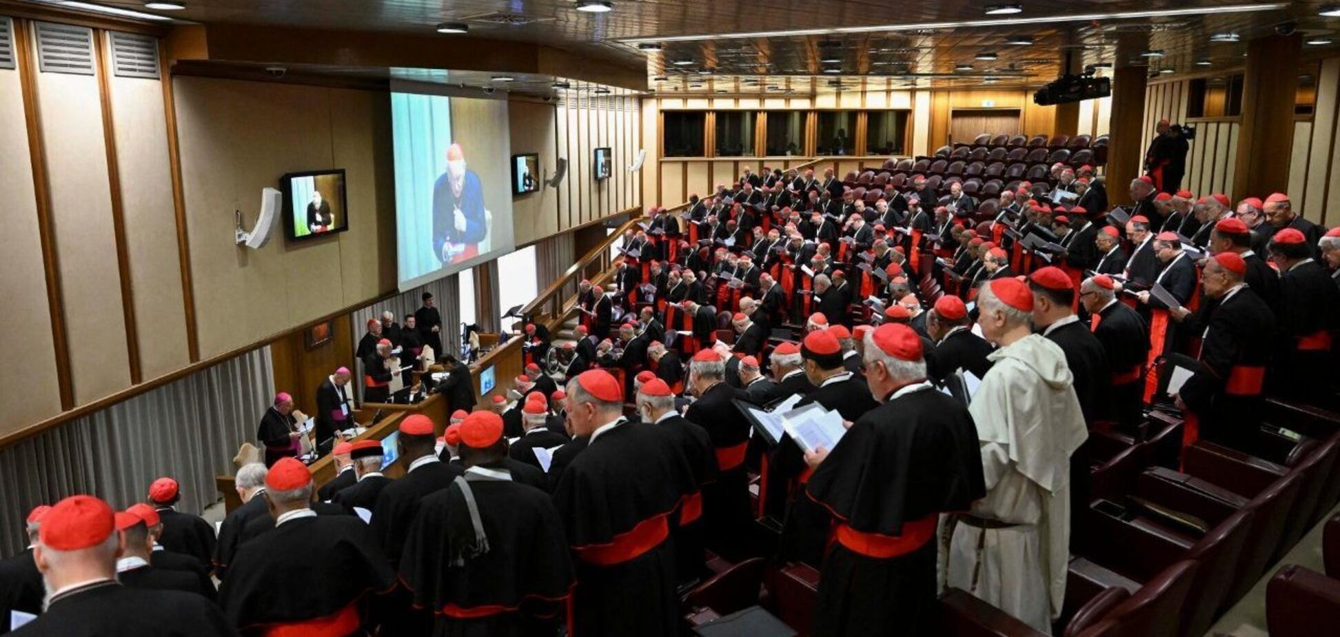 Названа дата избрания нового Папы Римского