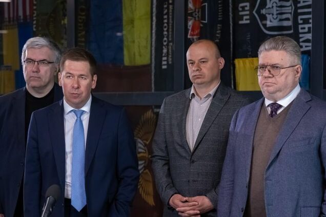 Адвокаты Порошенко заявили о привлечении Нацбанка к политическому преследованию политика