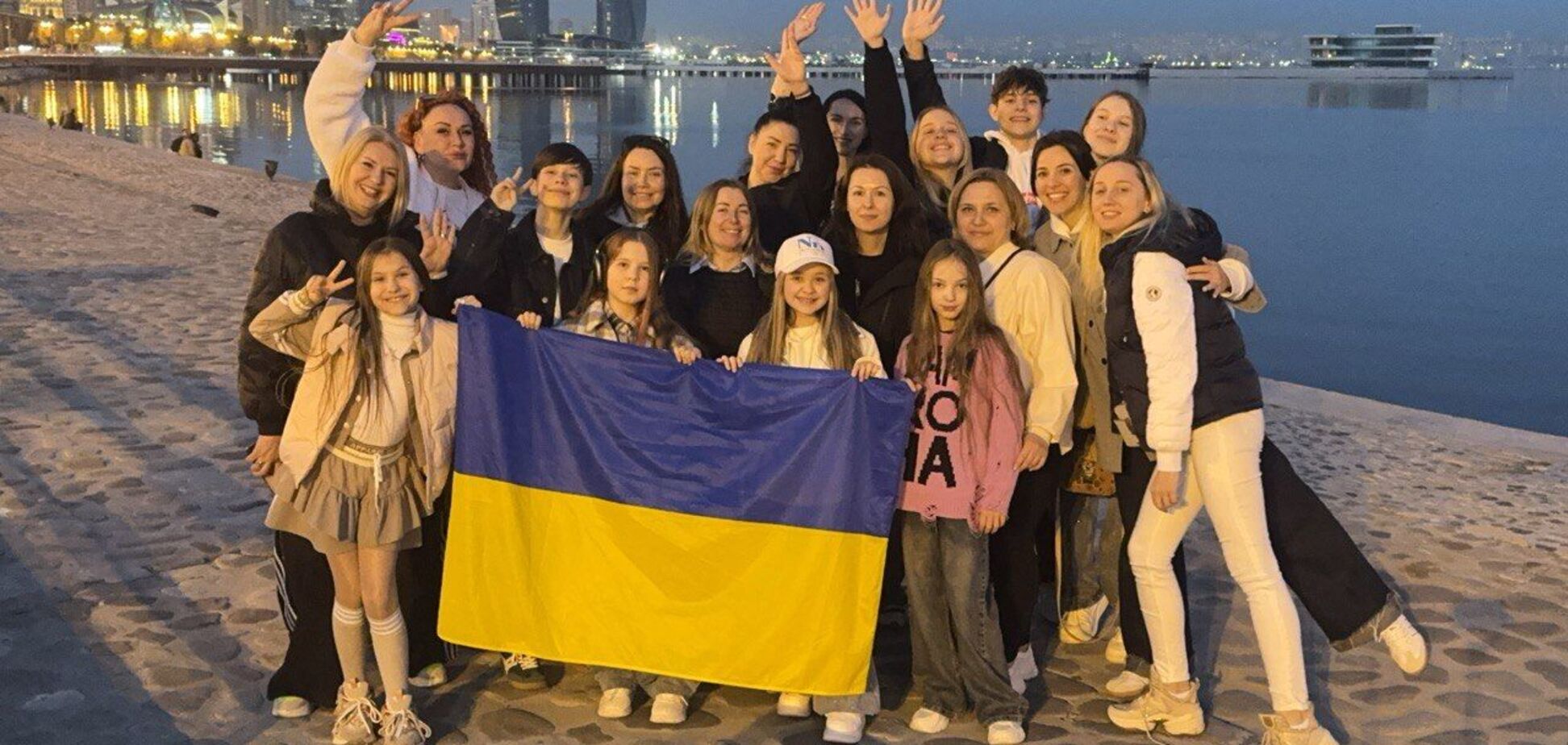 'Для дітей заради майбутнього': команда благодійної платформи dity.help взяла участь у благодійній акції в Азербайджані. Фото
