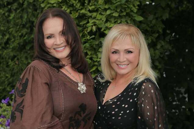 Сестра Софии Ротару дала редкий комментарий о певице, которая почти не выходит на связь: волнуется за Украину