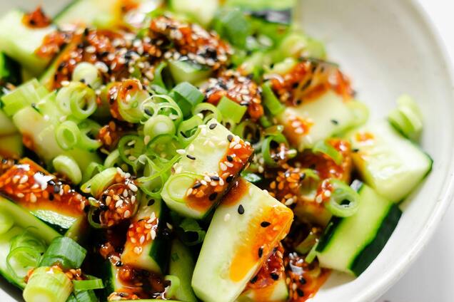 Салат из огурцов